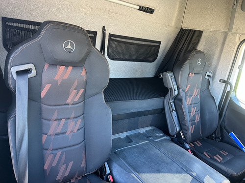 Mb Atego 2426 Ano 2021/21 - Mercedes Benz - Truck 6x2 - Baú