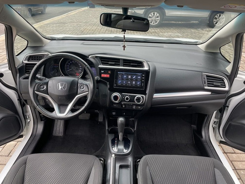 Imagem 6 de 12 de Wrv Ex 1.5 Flex Automatica 2018 Troco E Financio