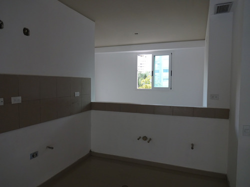 Imagen 6 de 15 de Se Vende Apt 84m2/2h/2b/2p/valle Alto/0953