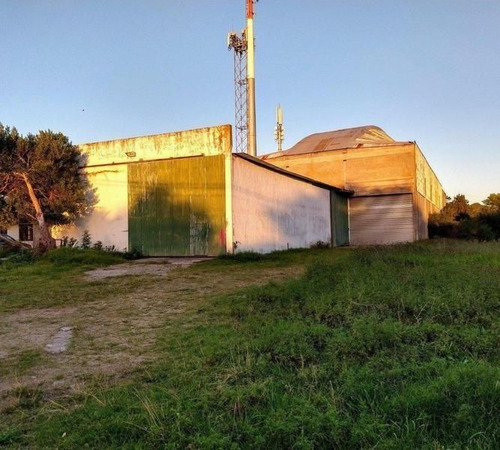 Villa Gesell, Venta Galpon Boulevard
