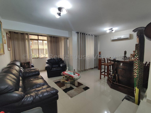 Lindo Apartamento Con Excelente Ubicación, 4h3burb La Soledad, Cercano A Colegios, Farmacias, Restaurantes, Supermercados. Hasiso.