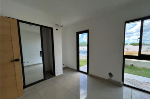 Apartamento De 1er Nivel En La Romana