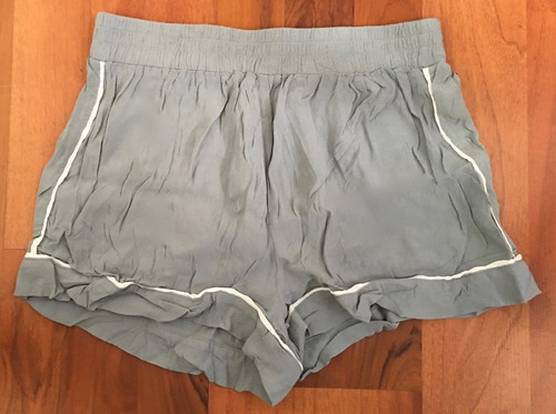 Padrisimo Short Forever 21 Gris Con Blanco M Original!!