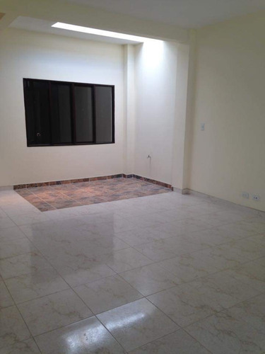 Imagen 11 de 18 de Alquiler En Yumbo De Casa Con Garaje - B/belalcazar