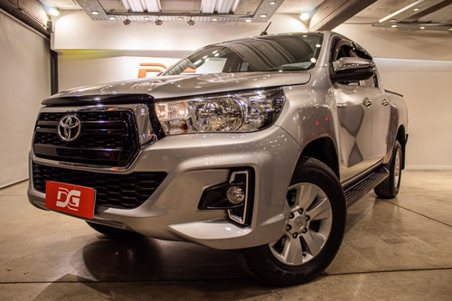 Imagen 5 de 22 de Toyota Hilux Srv 2.8 Tdi 4x2 53.000km 2019 Gris