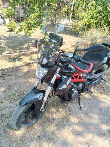 Imagen 18 de 19 de Benelli Tnt 300
