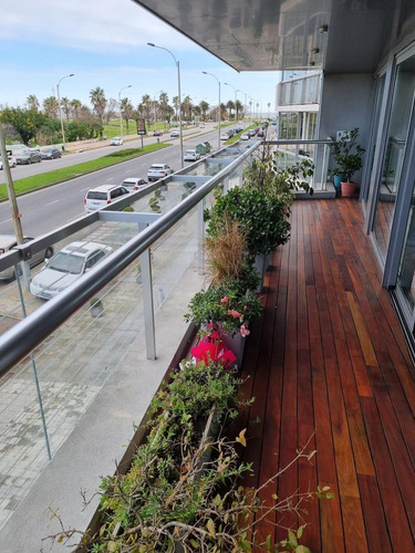 Imagen 9 de 30 de Rambla De Punta Carretas, Moderno Edificio Con Piscina, Gimnasio, Barbacoa !!