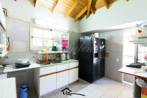 Imagen 8 de 13 de Casa En Venta En Barrio El Venado.
