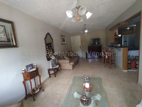 Imagen 6 de 25 de 22-6319 Mv. Apartamento En Venta Pent-house Urb. Campo Alegre, Turmero.