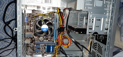 Computador Completo Com Estabilizador E Mesa!