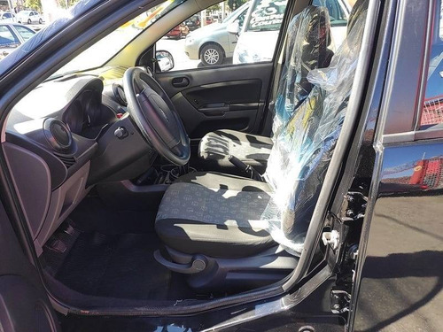 Ford Fiesta 1.0 Rocam Hatch 8v Flex 4p Manual