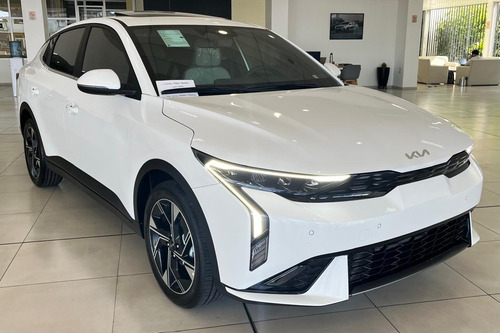 Kia K3 Sedan GT Line