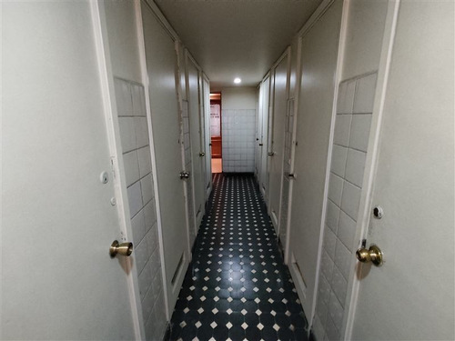 Imagen 14 de 16 de Oficina En Venta De 1 Privado Y 1 Baño En Santiago