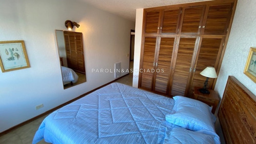 Apartamento Con Excelente Vista A Playa Mansa Y Brava - Consulte !!!!!!- Ref: 1698