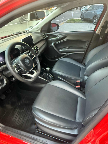 Fiat Cronos 1.8 16v Precision