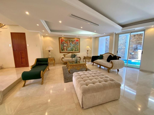 Imagen 5 de 16 de Cv-908 Zona Este Casa Quinta Lago Virginia