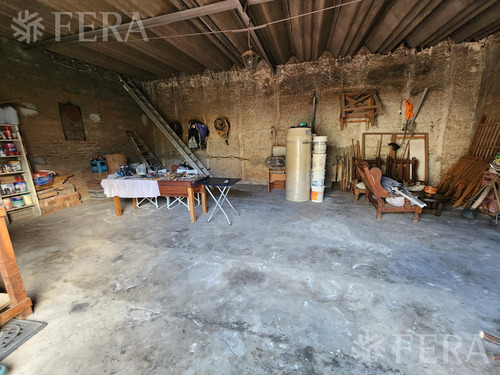Venta Casa De 5 Ambientes Con Cochera En Wilde