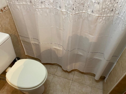 Imagen 15 de 23 de Venta Depto 2 Ambientes Ramos Mejia Impecable. Hermosa Casa. Impecable. Excelente. Entorno Ideal Para Tu Familia. Por Precio Y Calidad Nada Igual. Inmobiliaria Profesionalidad Y Seguridad