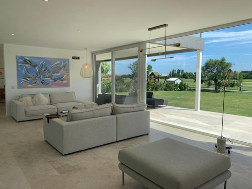 Imagen 6 de 30 de Casa - El Golf