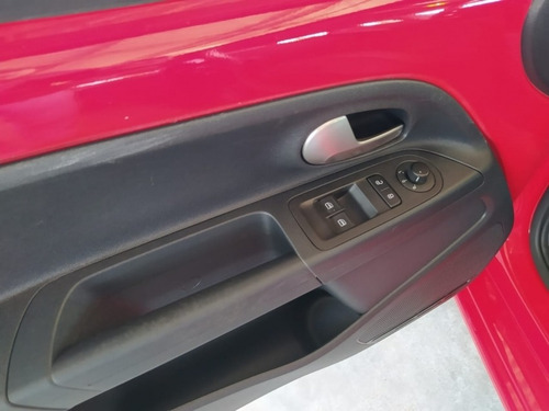 Imagem 12 de 15 de Volkswagen Up 1.0 High 12v