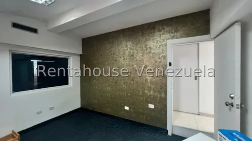 Casa En Alquiler Chuao Vgi