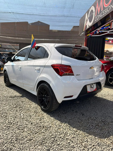 Chevrolet Onix 1.4 Ltz 5 p