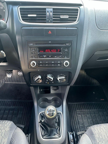 Volkswagen Fox 1.0 Mi Total Flex 8V 5p