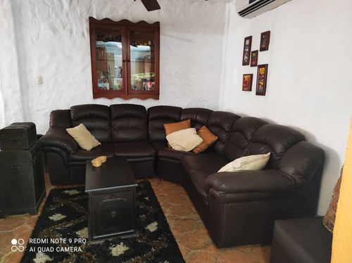 Imagen 6 de 8 de Rosmeli Vende Excelente Casa Tipo Colonial Conj. Res Taparitas Naguanagua