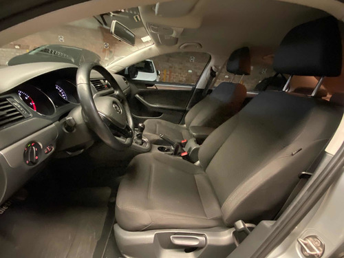 Volkswagen Vento 2.0 Advance 115cv 2015