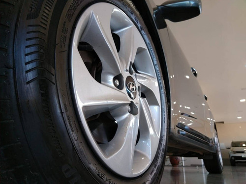 Hyundai Hb20 1.6 Comfort Style 16v Flex 4p Automático