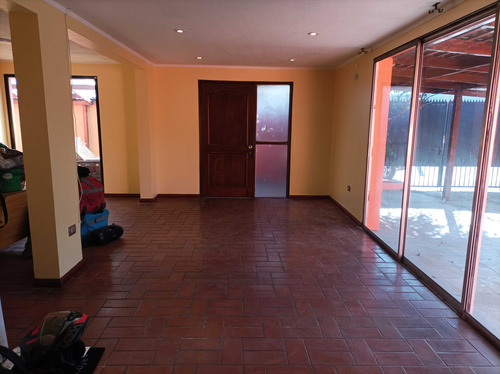 Casa En Venta. Villa Santa Carolina, Macul (107798)