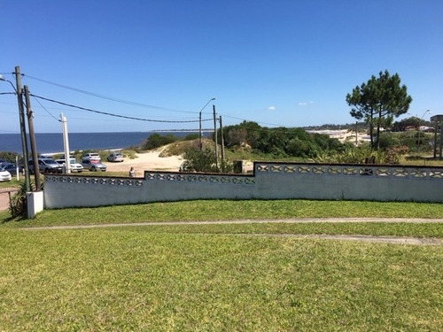 Residencia En Rbla De Costa Azul. Unica. Excepcional Vista.