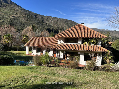 Casa En Condominio En Venta En Lo Barnechea