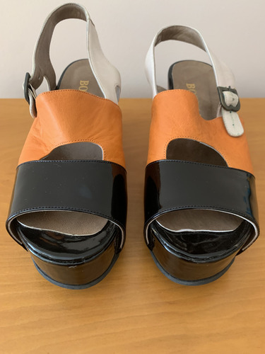 Zapatos Zueco Bottana Charol Y Cuero T37 No Paruolo No Prune Negro Y Naranja 37 (Usado)