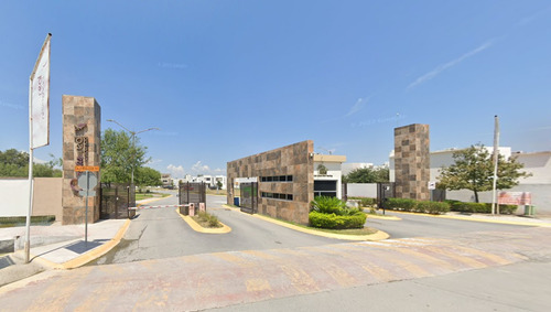 Venta De Casa En Fracc. Quinta Real, Santa Rosa, Apodaca, Nuevo Leon, En Recuperación Bancariambdelr