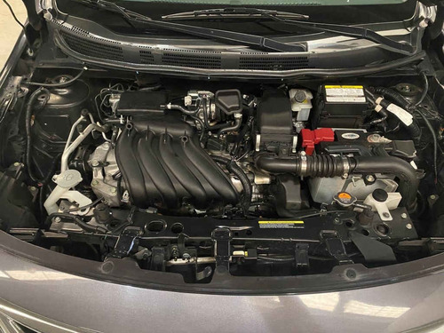 Imagen 14 de 14 de Nissan Versa 2017 4p Advance L4/1.6 Man