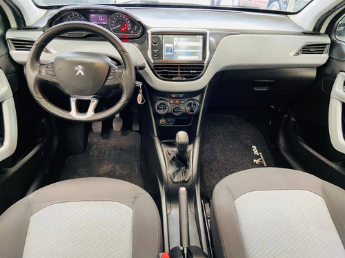 Peugeot 208 1.5 Allure 8v Flex 4p Manual