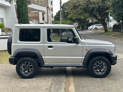 Suzuki Jimny 1.6