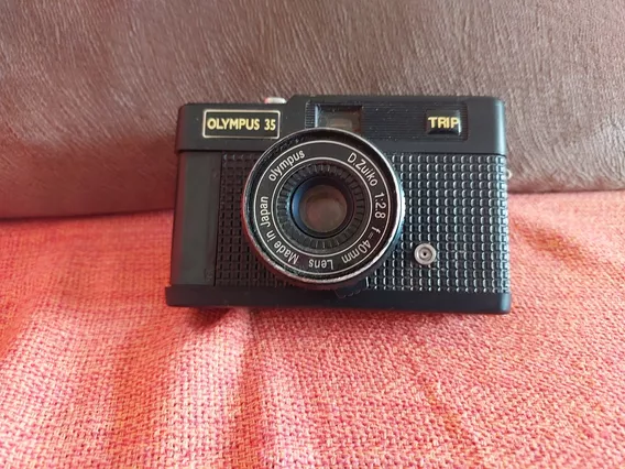 Câmera Fotográfica Antiga Olympus Trip 35 Black Não Testada