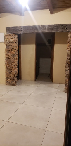 ** Excelente Propiedad, A 2 Cuadras De La Playa - **