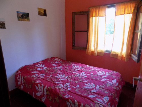 Imagen 4 de 13 de Vivienda De 5 Ambientes Dividida En 2 Casas, Con Jardín Parque Bristol