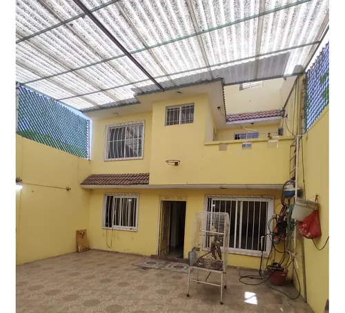 Casa En Venta De 4 Recámaras En Tulpetlac Ecatepec De Morelos