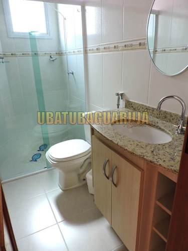 Imagem 9 de 14 de Lindo Apartamento 3 Dormitórios Com Churrasqueira E Piscina