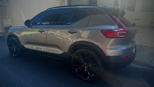 Volvo XC40 1.5 T5 R-design Recharge (plug-in) 5p Hibrido