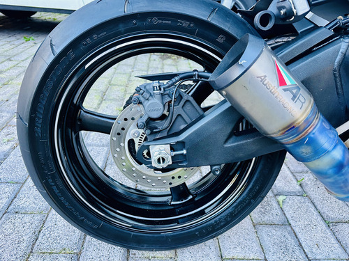 Kawasaki Zx10 Seminueva!!!
