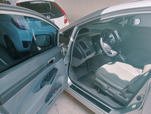 Honda Civic 1.8 Lxs Flex Aut. 4p
