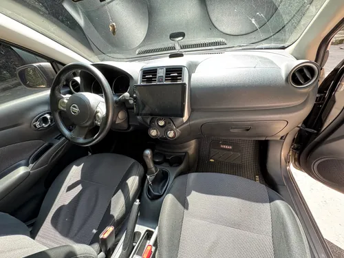 Nissan Versa Advance 1.6 Mt