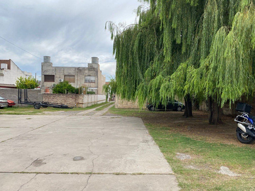 Imagen 5 de 20 de Deposito + Lote - Barrio Pacifico - 1200 Mts