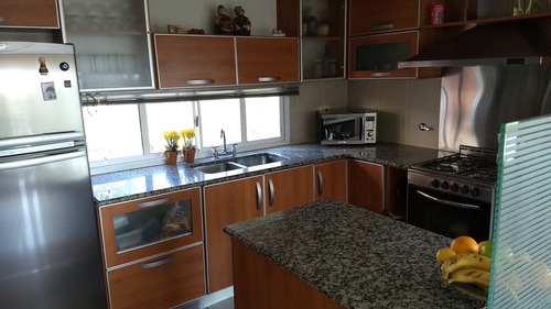 Imagen 3 de 18 de Venta De Ph En Zona San Carlos De 4 Ambientes + Cochera