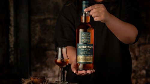 Imagen 7 de 8 de Whisky The Glendronach Cask Strenght 59.8% Batch 11 700ml